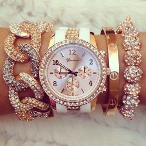 Stylish-Eve-Awesome-Gold-Watch-Bracelet-Collection-For-Women-Fashion- watch