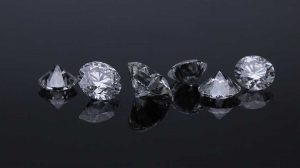 How Color and Clarity Impacts Diamond Price