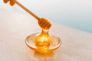 Honey - Home Remedies - Natural At Home Facelifts To Tone & Tighten Skin